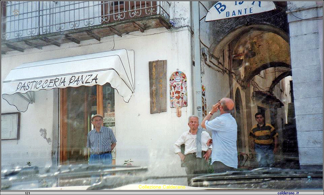 Pasticceria Panza con Di Giovanni e Pasquale Raele.jpg