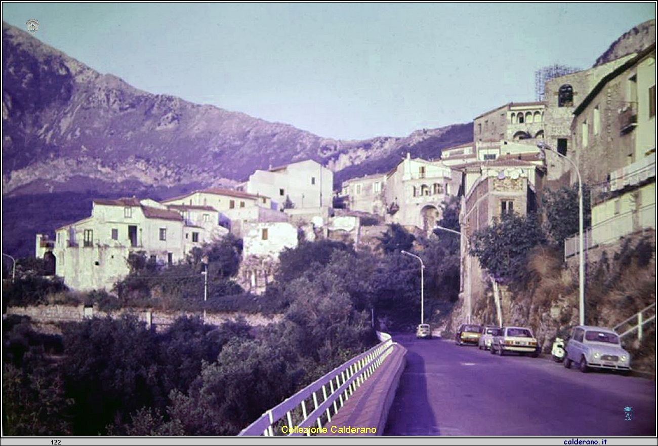 Via Pietra del sole 1985.jpg