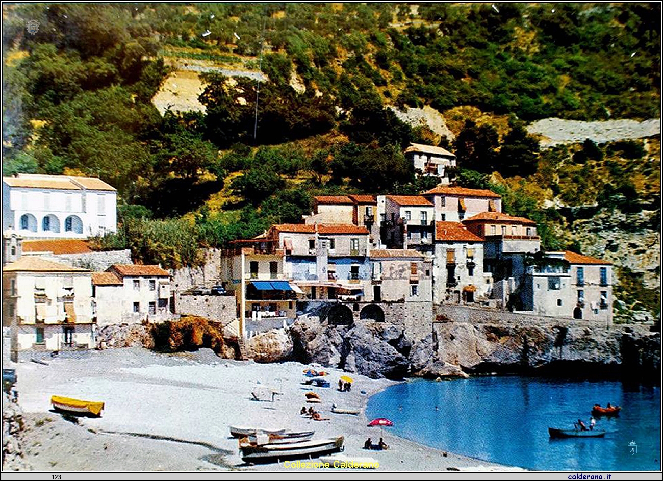 Cartolina - Souvenir di Maratea .jpg