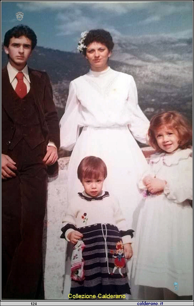 Biagino e Luciana Gambardella e Stella e Francesca Sisinni.JPG