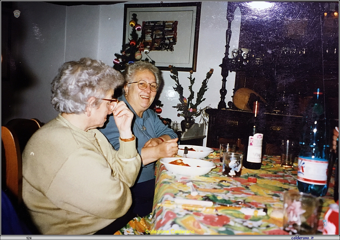 Carmela Avigliano Zietta e Mafalda Salvato Avigliano.jpg