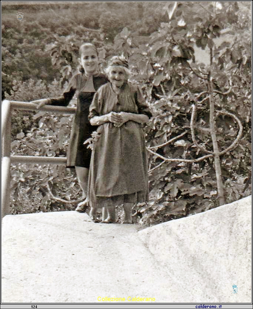 Maria e Teresa Iannini - Tresina 'i Sceru.JPG