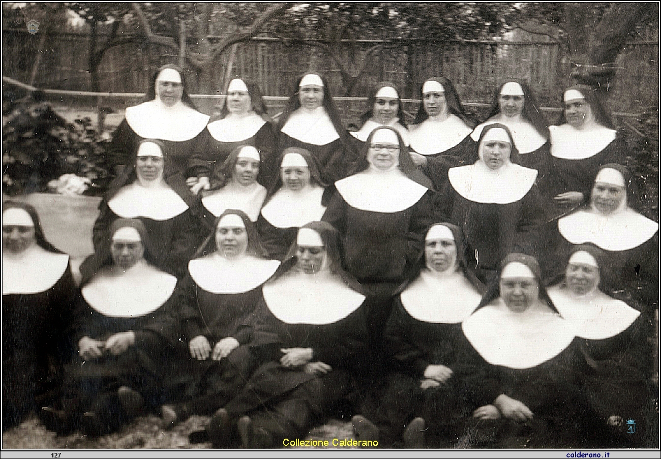 Da un album di una famiglia di Maratea A 24.jpeg