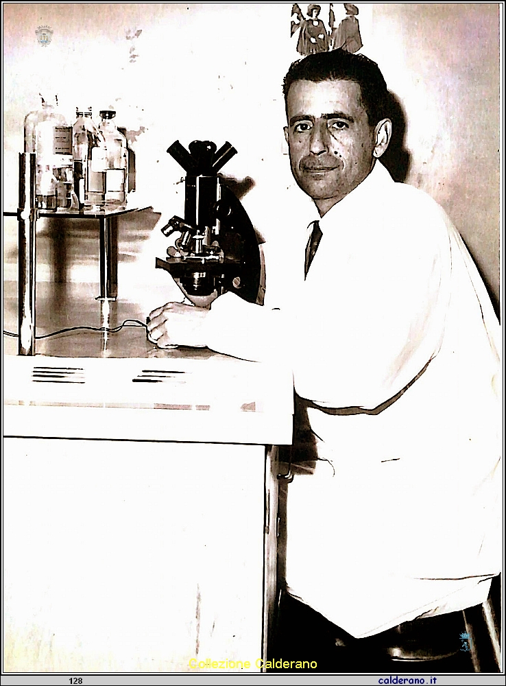 Alberto Crispo al lavoro all'Ospedale di Maratea.JPG