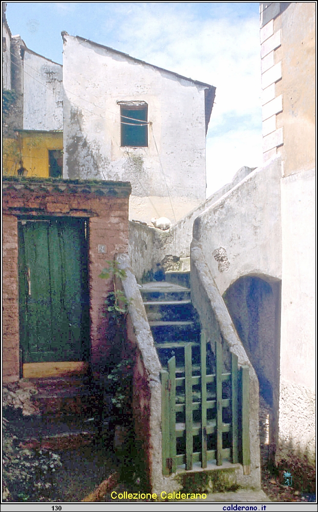 Case e scale a Capo Casale.jpg