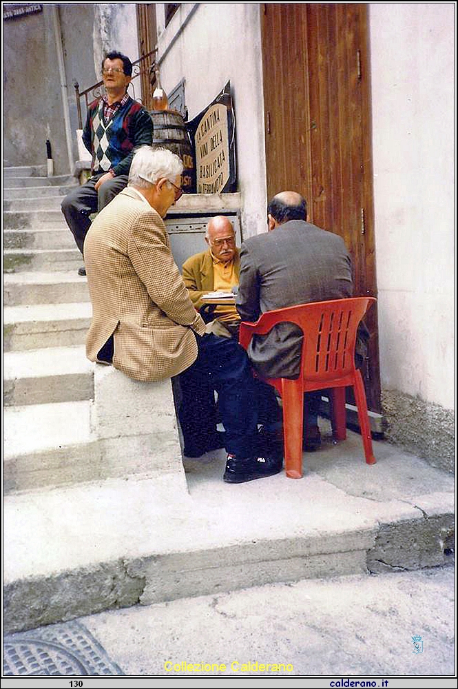 Partita a scopa da Terramoto.jpg