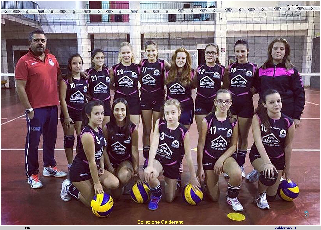 Squadra di Pallavolo femminile di Maratea.JPG