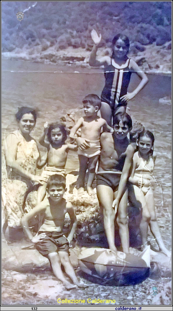 Al mare sullo scoglio a Fiumicello.JPG