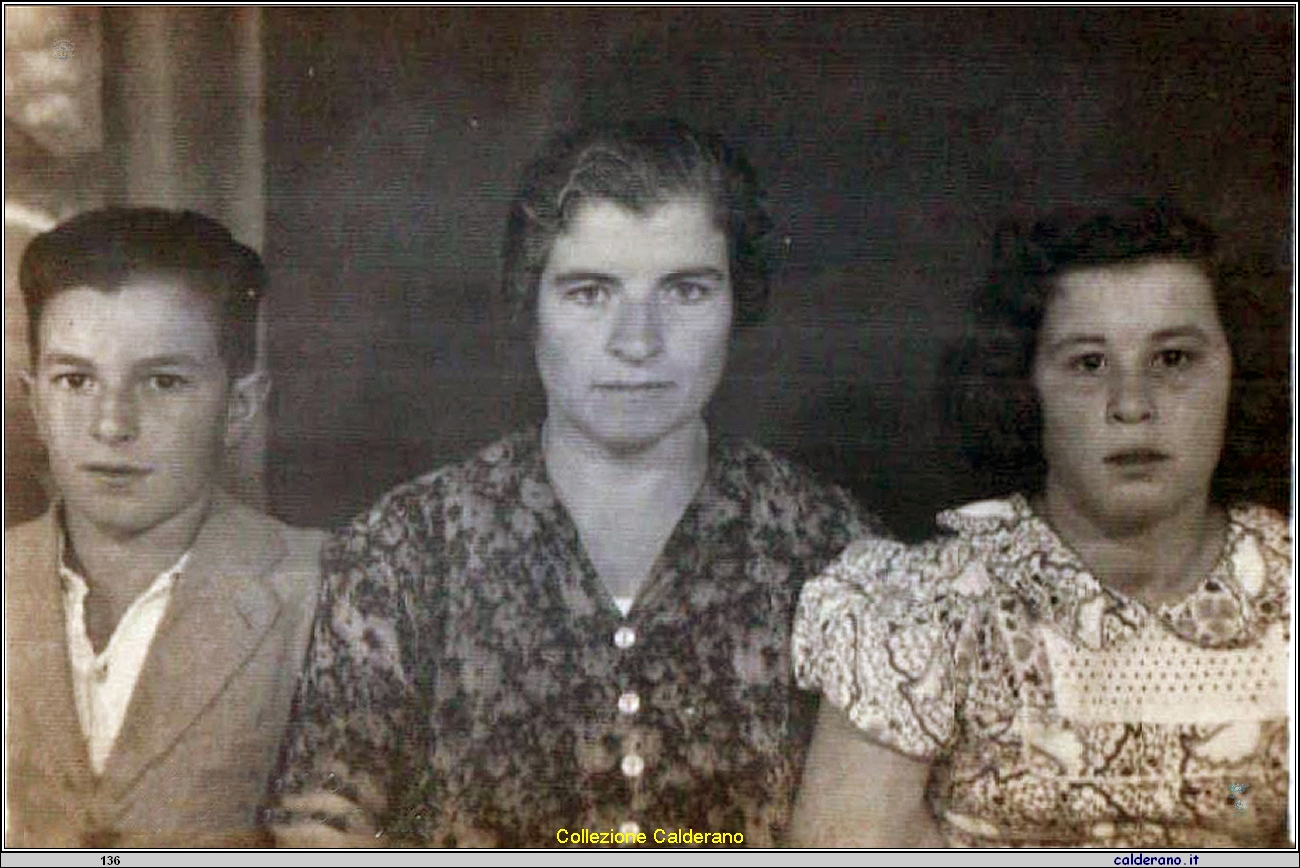 Gaetano Surace, Anna Schettino e Maria Pia Surace.jpg