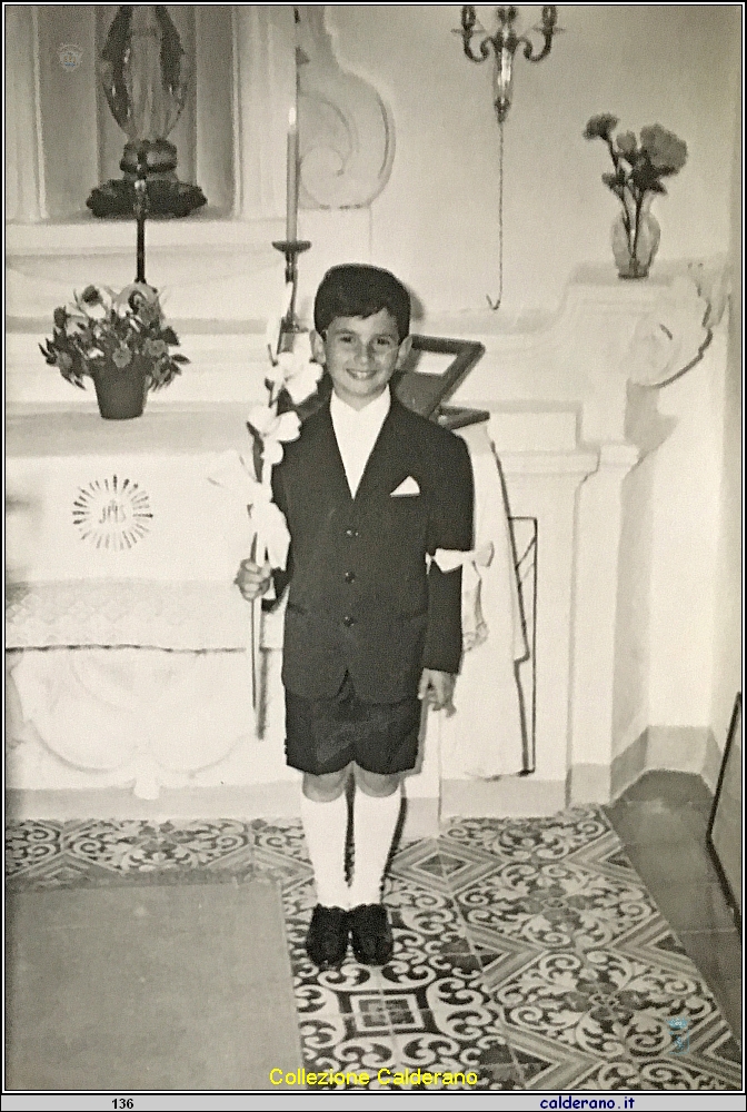 La prima comunione di Raffaele Avigliano.jpg