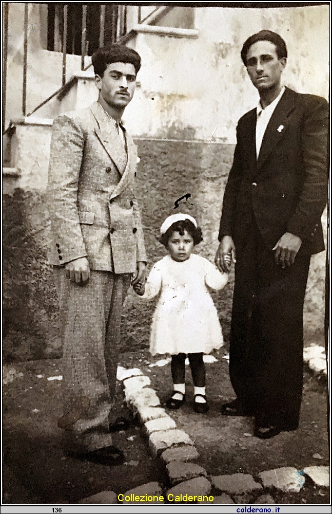 Luiigi Avigliano a sn con la nipotina Maria Avigliano di Biagio .jpg