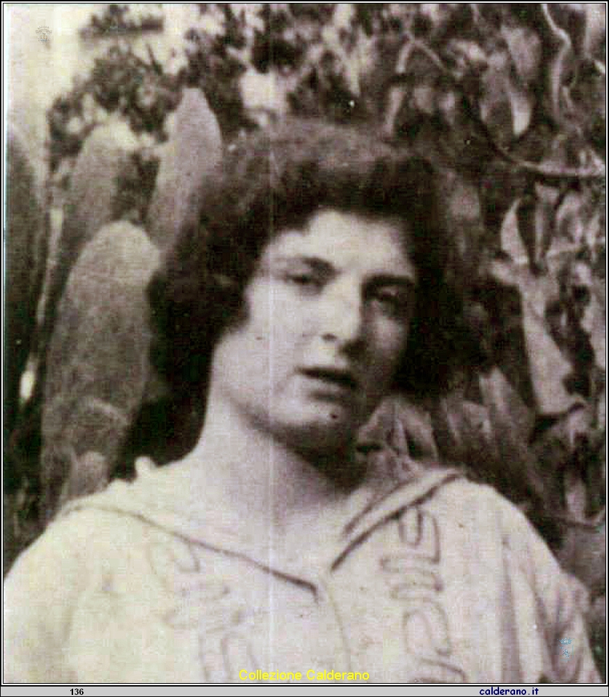 Maria Schettino -1912-1995-.jpg