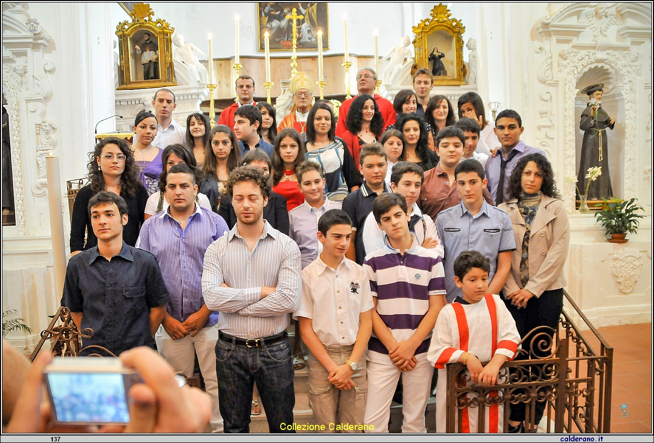 Cresimandi nella Chiesa del Rosario 20 giugno 2010 10H_7924.jpg