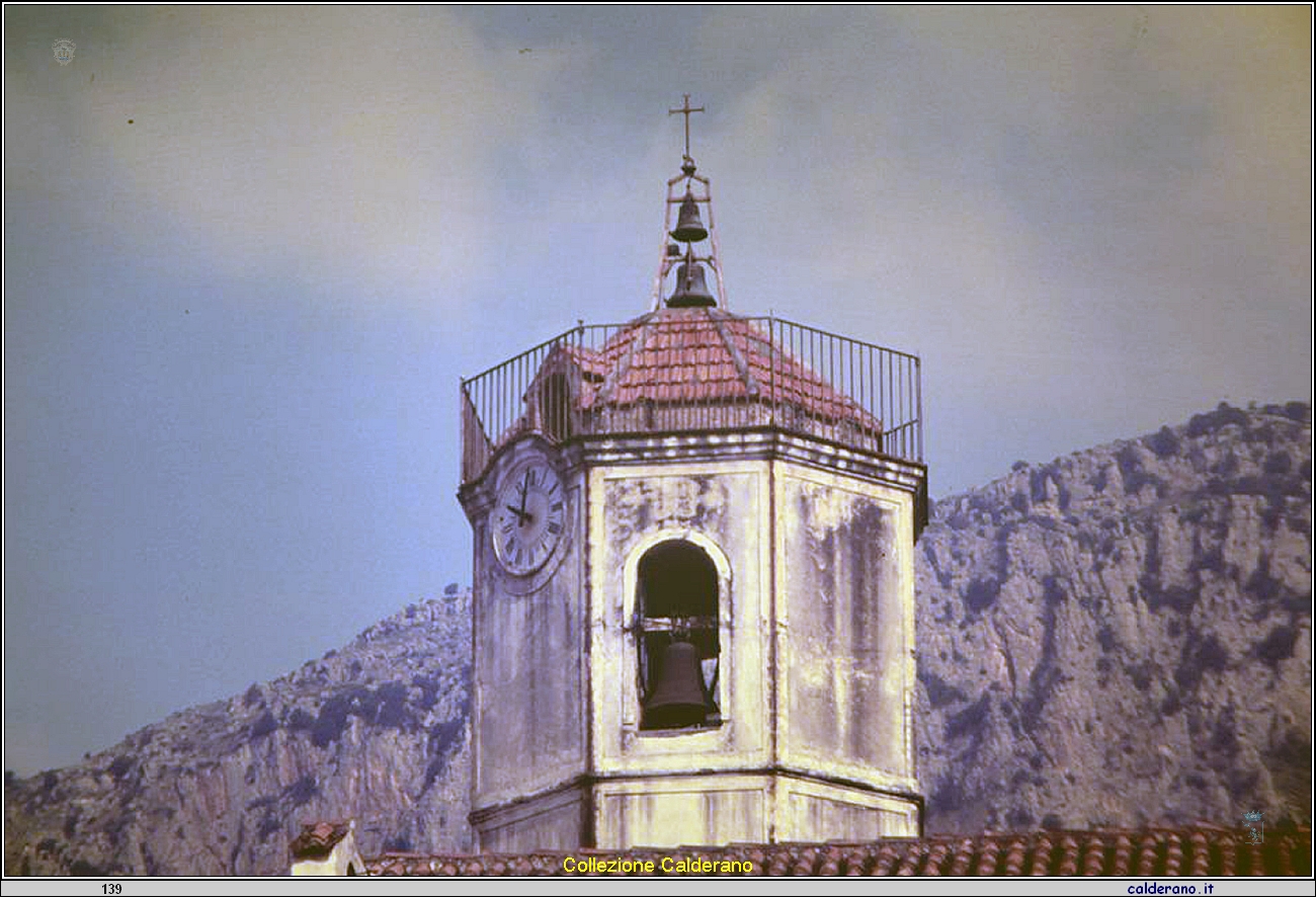Il campanile di Acquafredda.jpg