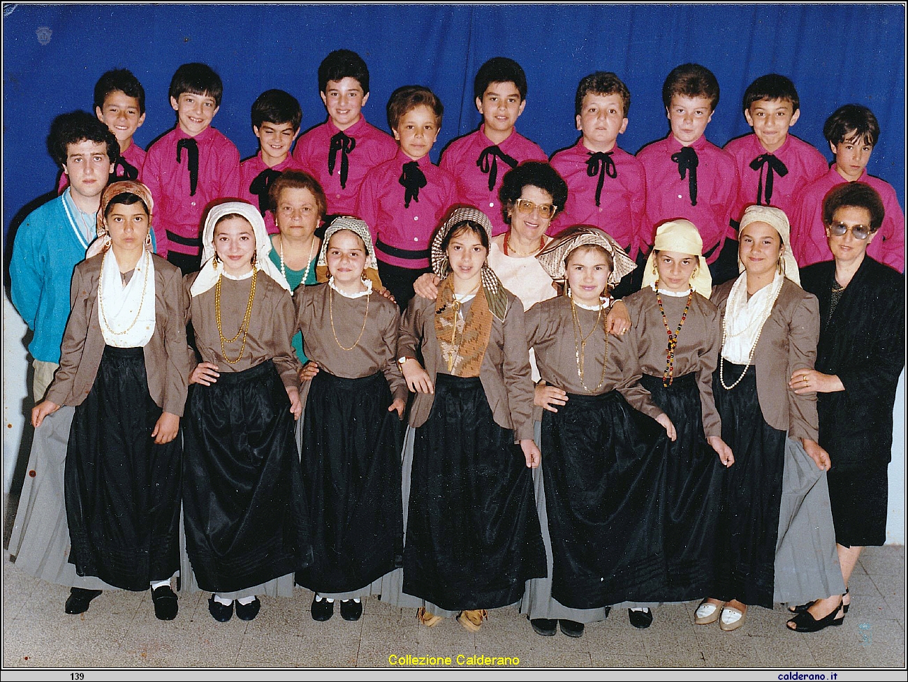 Rappresentazione teatrale alla scuole elementari.JPG