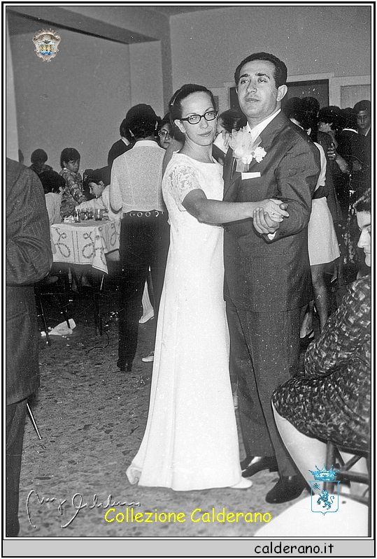 Matrimonio di Eugenio e Maria Emilia - Maria Emilia e Biasino che ballano.jpg