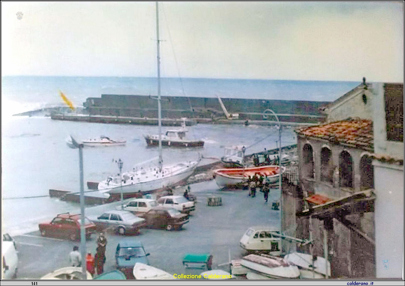 Il giorno dopo la mareggiata del 1987.jpg