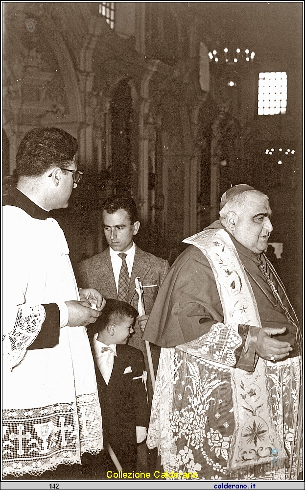 Padre Cerracchio con S.E. il Vescovo Federico Pezzullo e Gaetano De Filippo.jpg