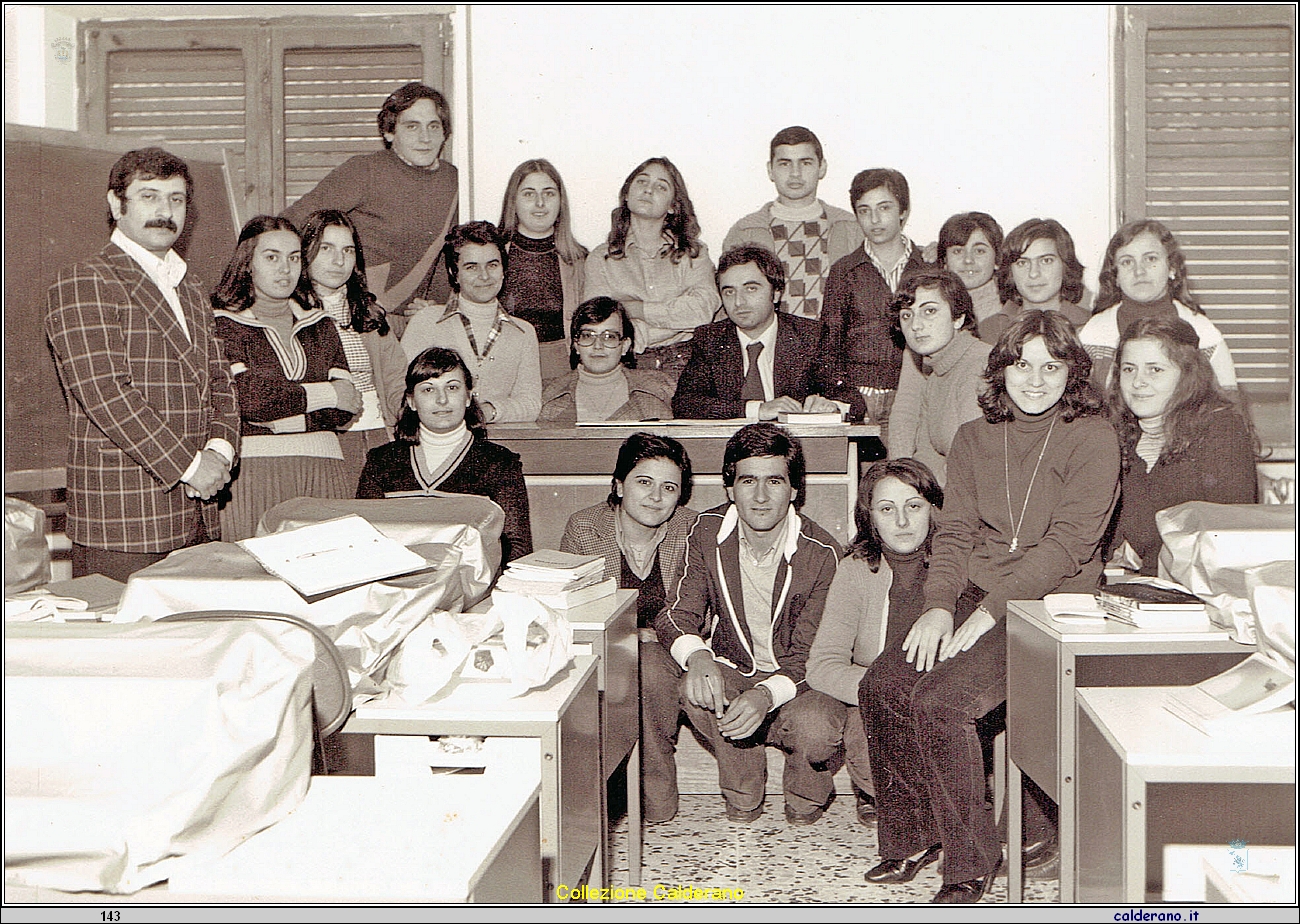 Istituto Professionale Anno scol. 1977-78 con Emanuele Labanchi.jpg