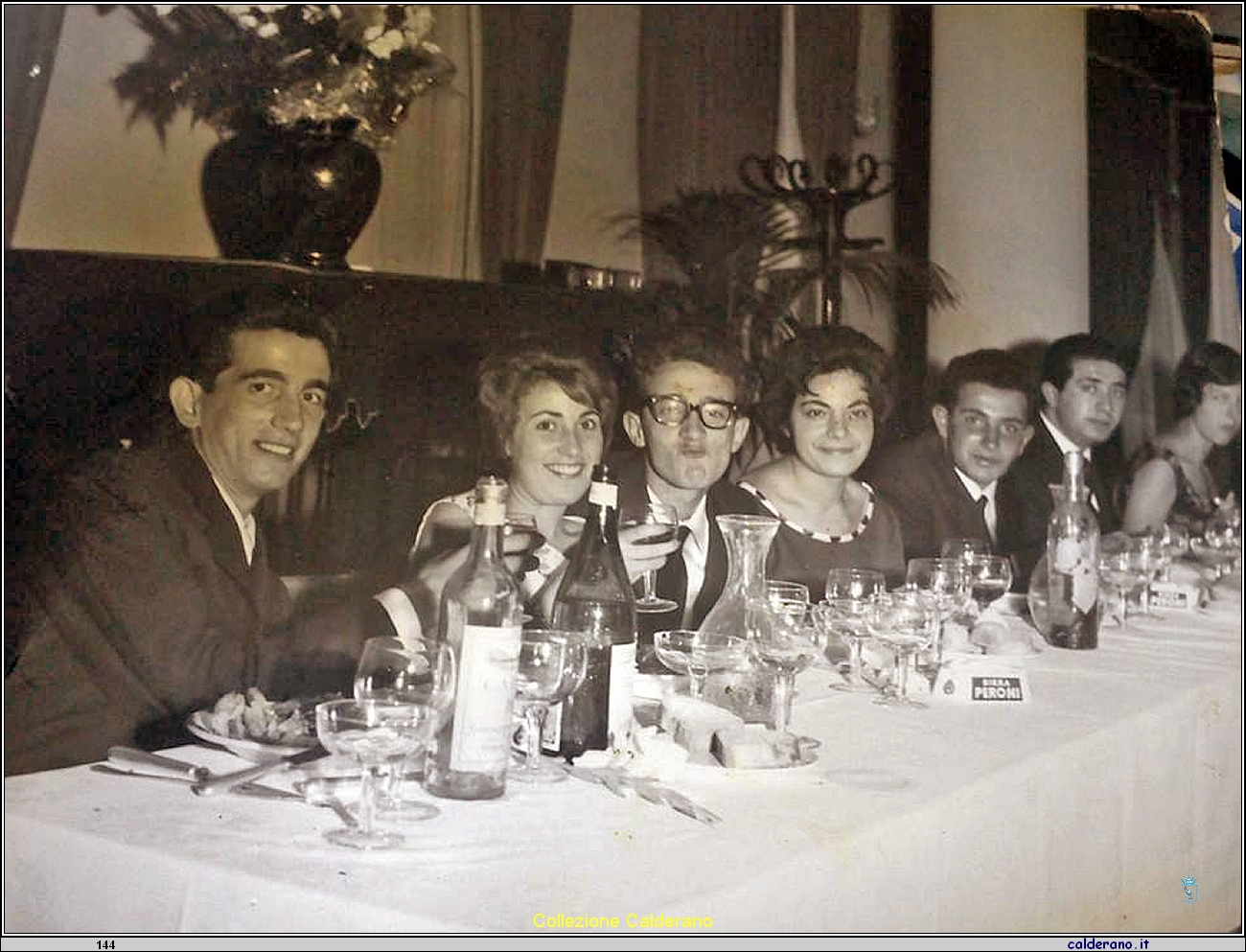 Antonio Toto' Liberatore, Lina Mazzuca, Franco Liberatore, Silvana Colavolpe, Biasino junior e Biasino senior Calderano e Liliana Colavolpe al matrimonio Feminella-Calderano.jpg