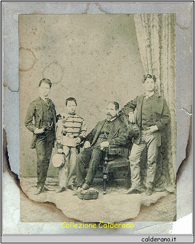 Federico Rossi con i figli.jpg