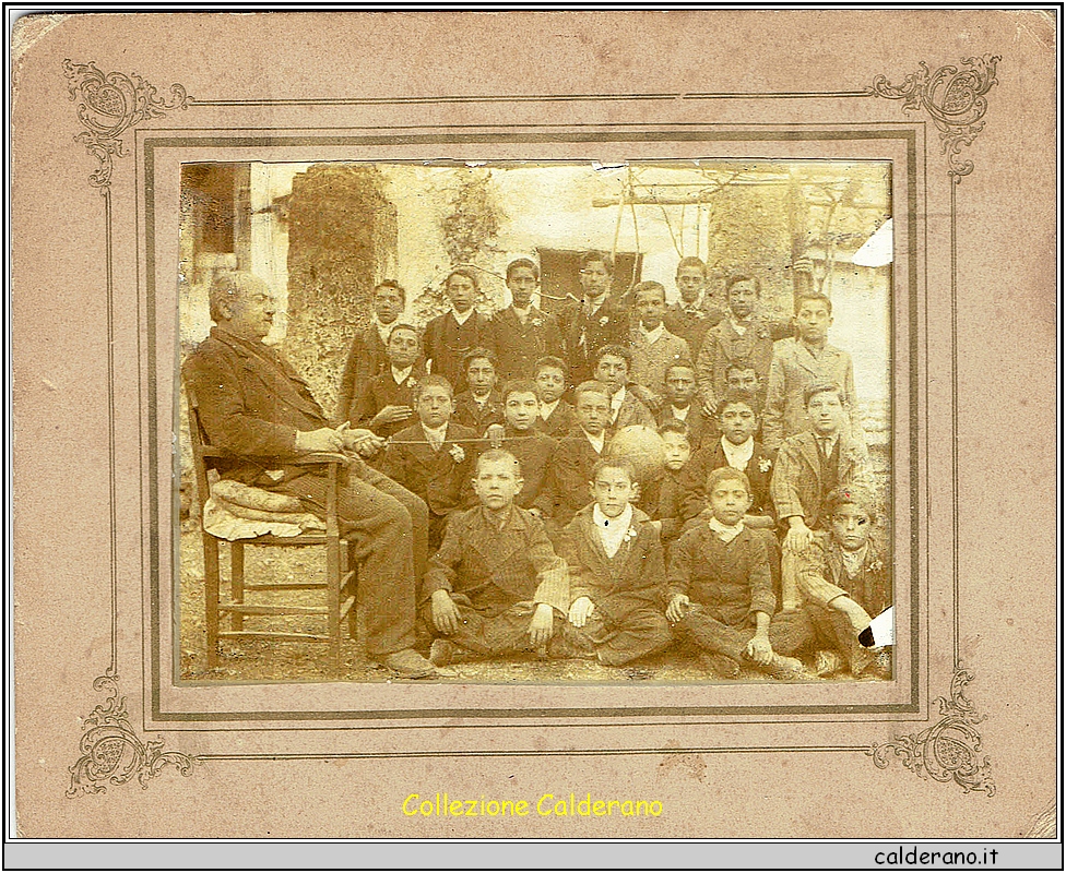 Federico Rossi ed alunni -.jpg