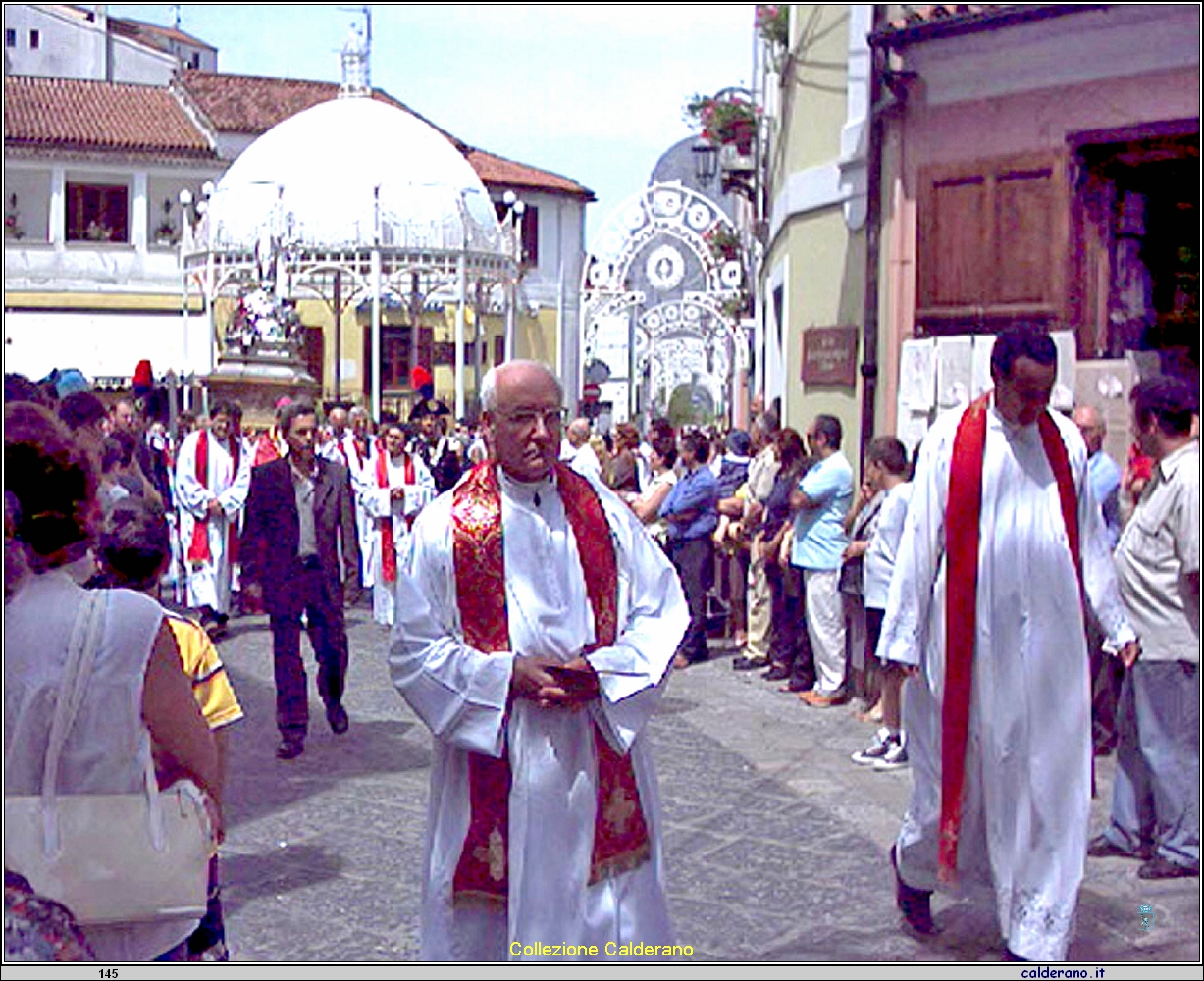 Processione di San Biagio con Don Giuseppe Cataldo 2003.jpg