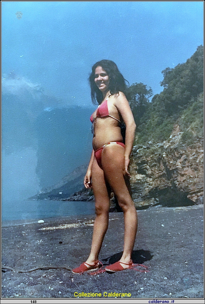 Patricia Limongi sulla spiaggia.jpg