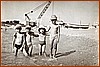Ragazzini al Porto durante i lavori sulla apiaggia - agosto 1963.jpg