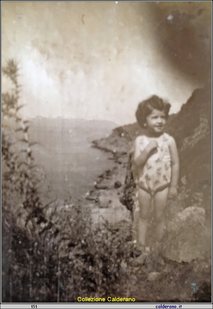 Cristina D'Orlando e il panorama di Fiumicello.jpg