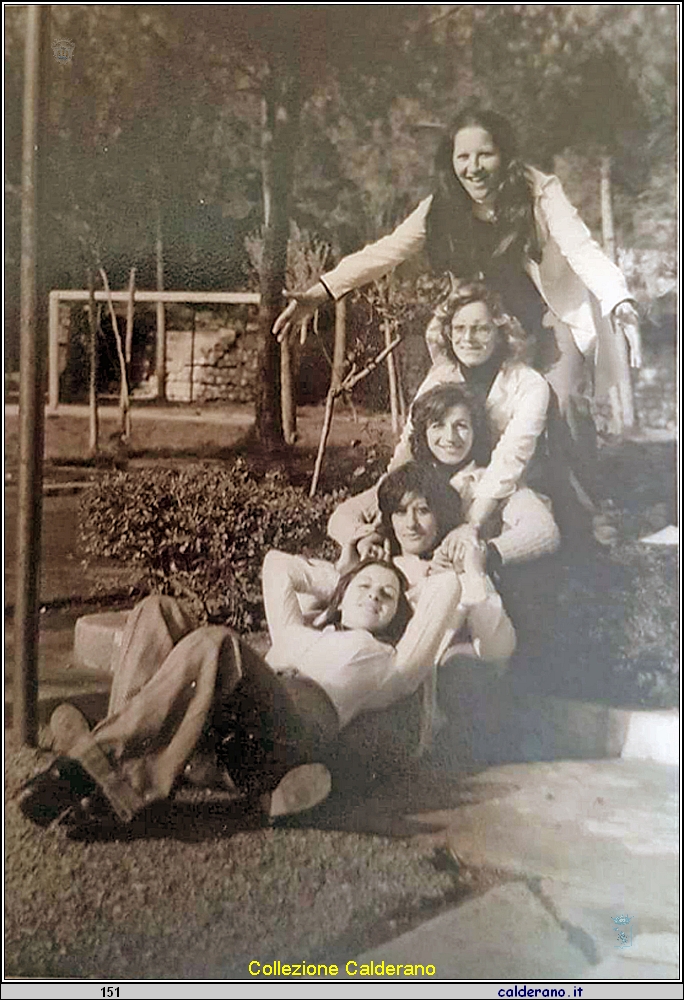 Le Insegnanti della Colonia di Fiumicello in relax .jpg