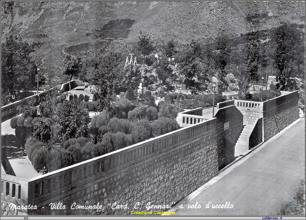 Cartolina - Villa Comunale Cardinale Gennari a volo d'uccello .jpeg