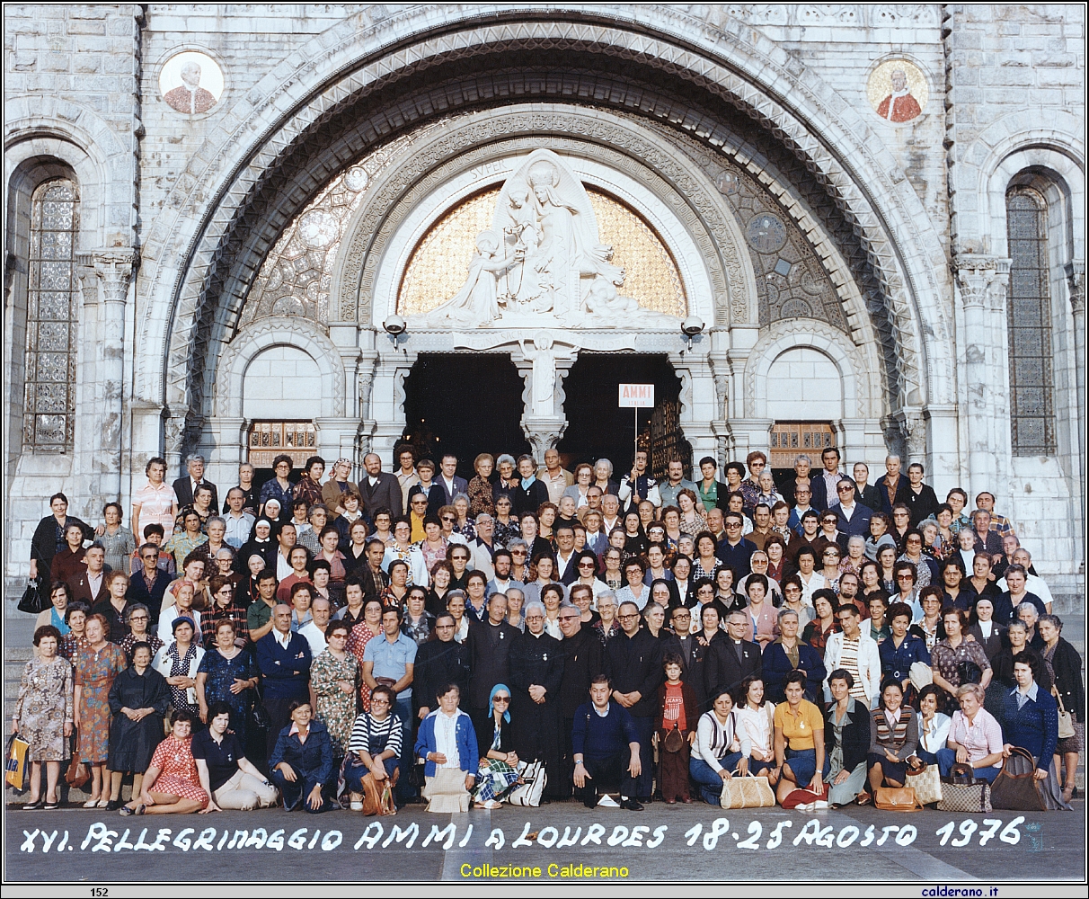 Pellegrini a Lourdes 1976 1.jpeg