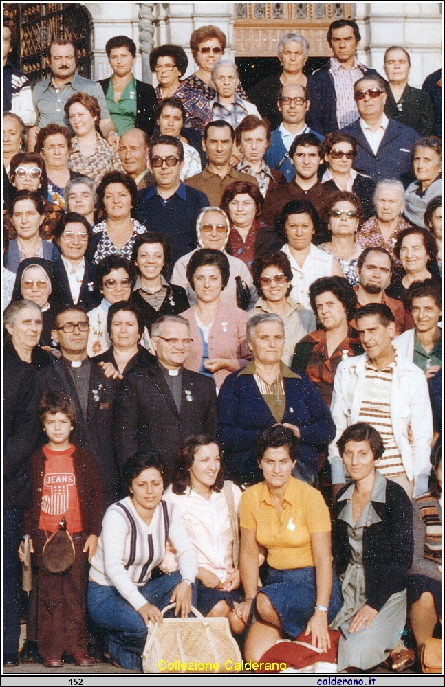 Pellegrini a Lourdes 1976 5.jpeg