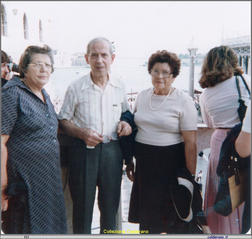 Filomena Calderano, Vincenzo Colavolpe e Petronilla Calderano a Venezia.jpeg