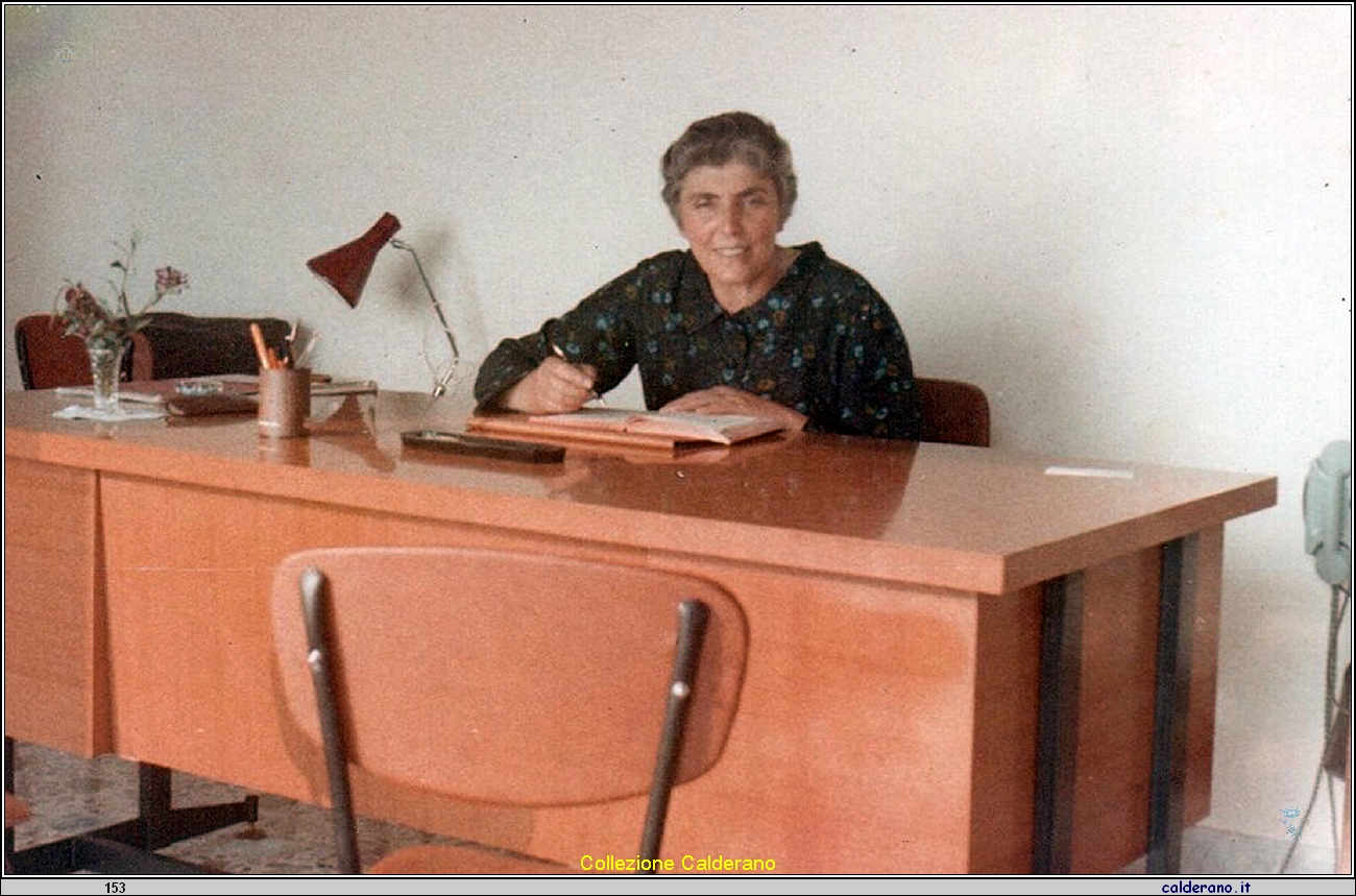 Giovannina Limongi alla Direzione della Casa di riposo .jpg