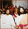 Via Crucis con Lorenzo Iannini e Romano Martino 1977.JPG