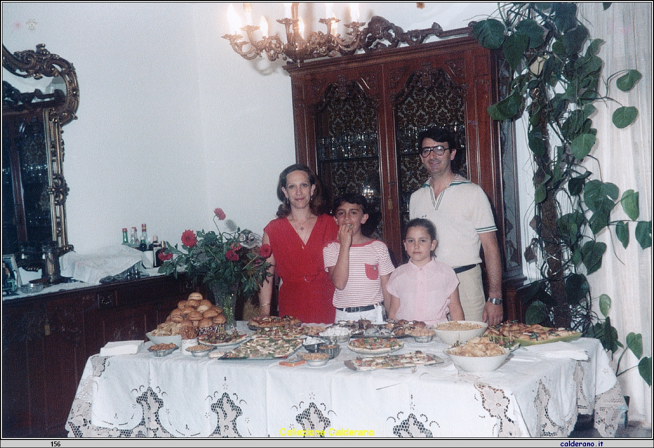 Famiglia De Rosa Maria Emilia, Eugenio. Gianluca e Isabella.jpeg