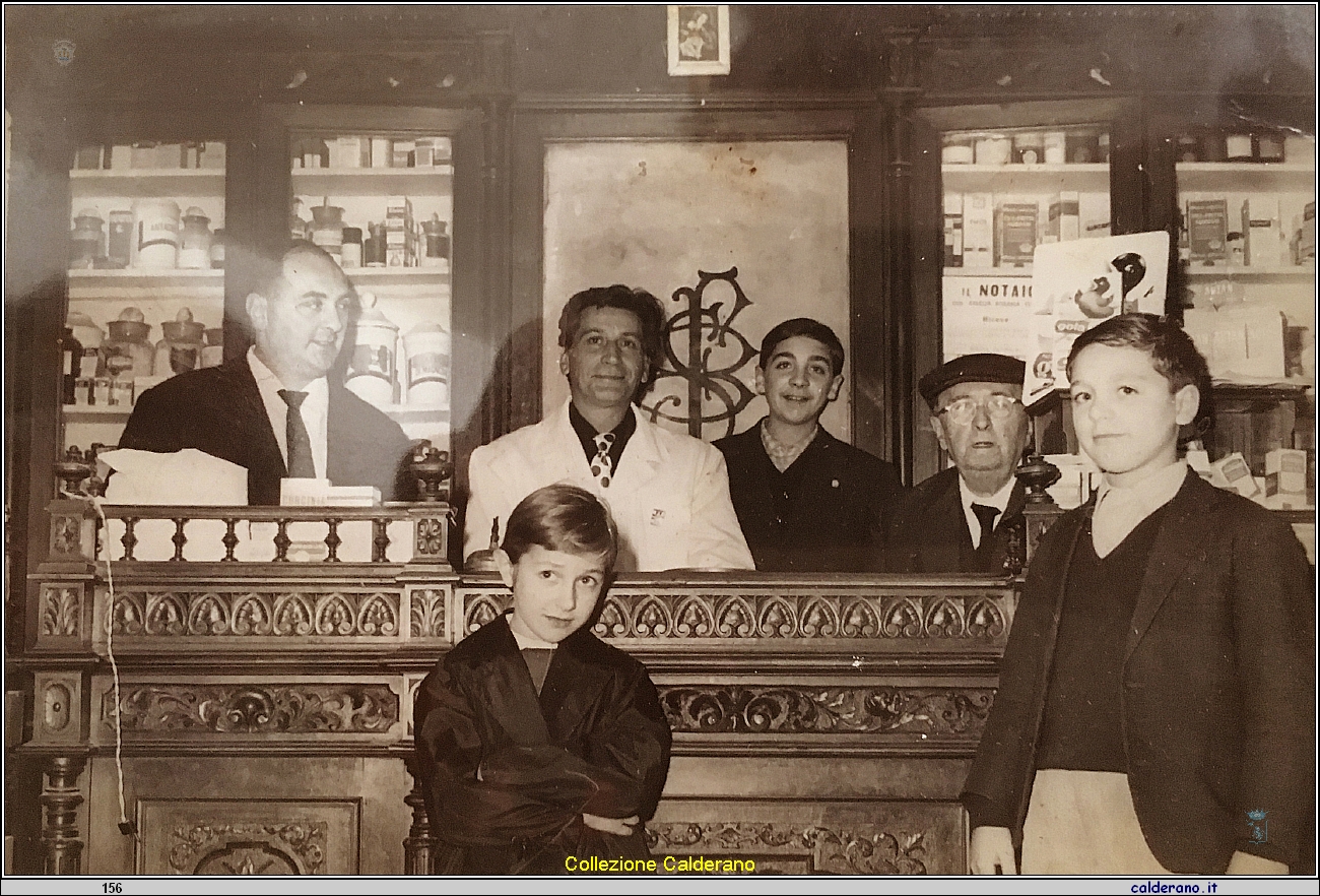 Farmacia Brando durante le riprese del film 'La Vedovella'.JPG