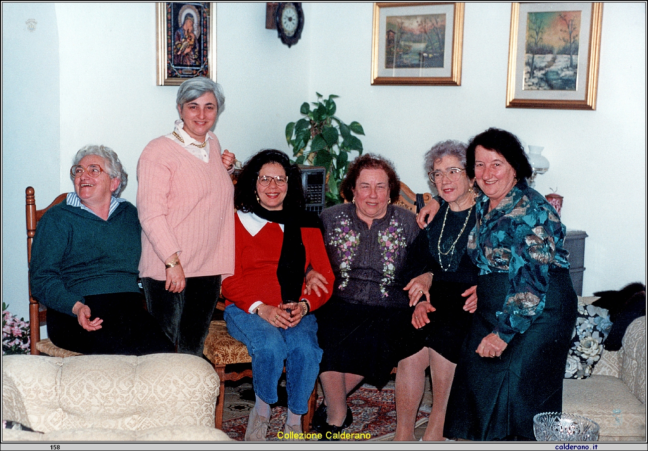 Franca Mazzeo, Maria, Patricia Limongi, Anna D'Alascio, Mamma e Cordelia D'Alascio 1991.jpeg