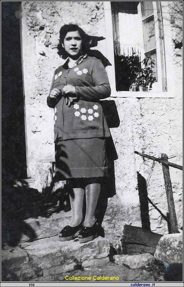 Giuseppina Liberatore con le margherite.jpeg