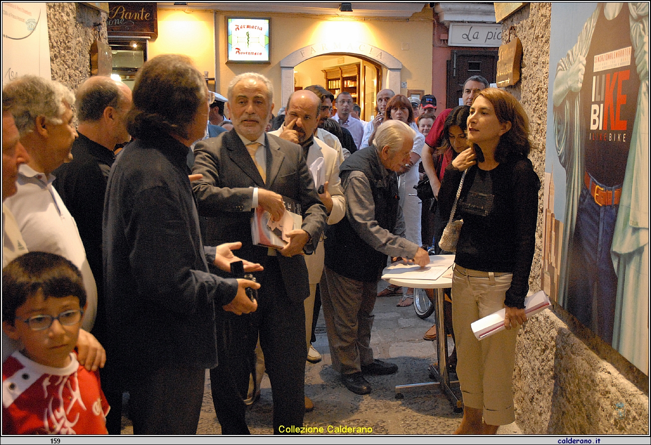 Apertuta mostra I Like Bike con il Sindaco Franco Ambrosio.JPG