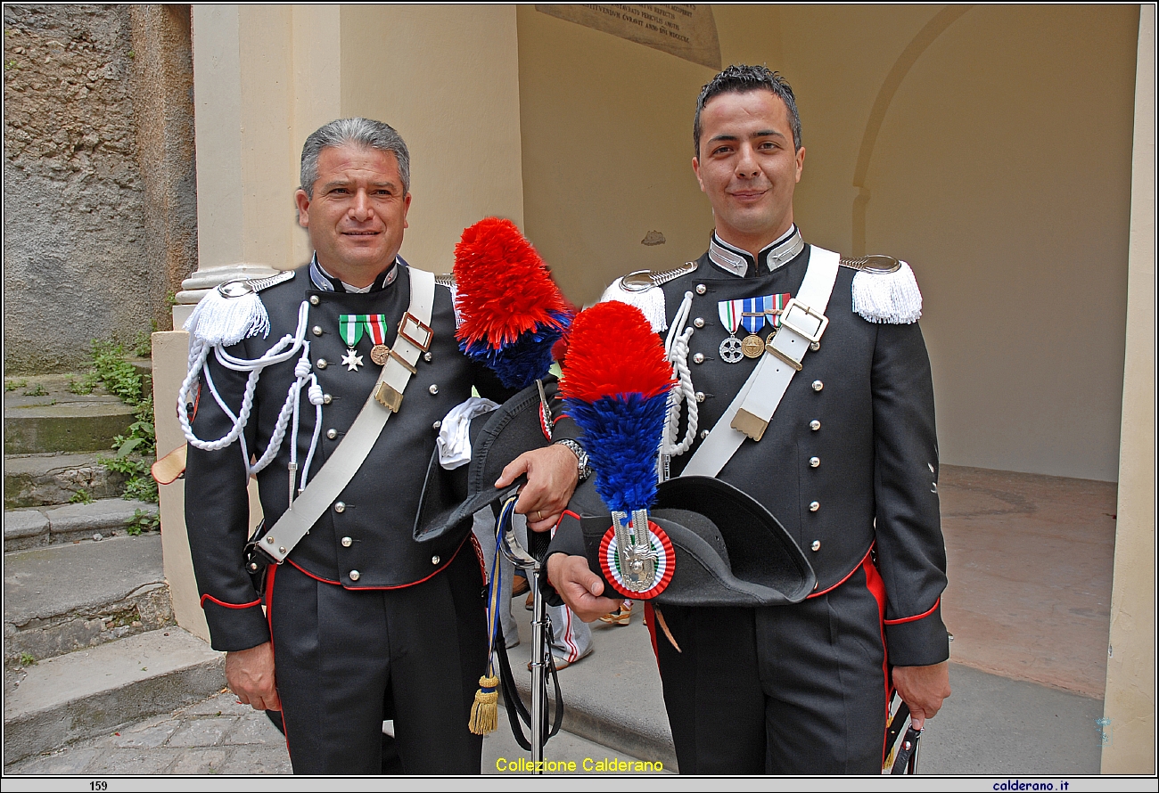 Carabinieri in alta uniforme con Antonio Palazzo - 2007 07E_7612.jpg
