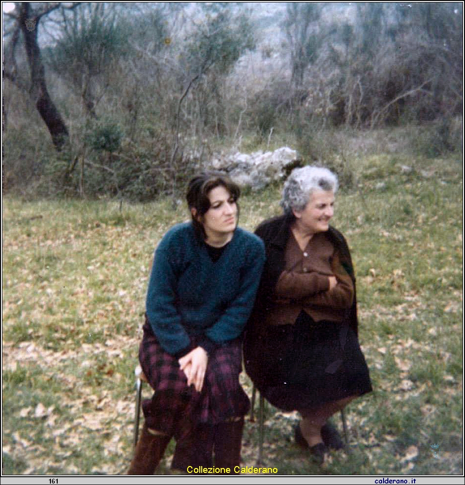 Rosa Liberatore e la mamma Francesca Schettinio.jpg