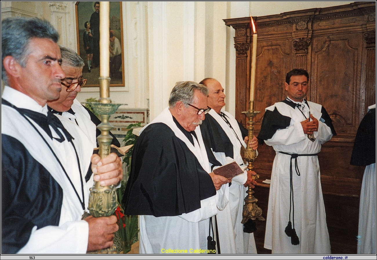 Papa' canta le Lodi Mattutine.jpeg