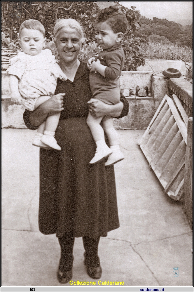 Pippo e Gianni Schettino e la Nonna.jpeg