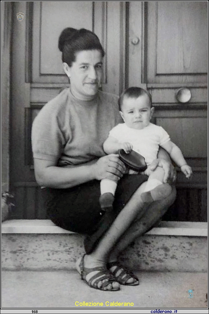 Amalia Limongi e il bambino.jpg