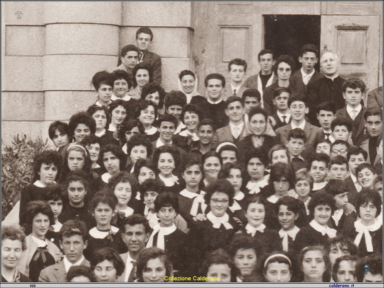 Scuola Media alla Certosa di Padula 1962 5.jpg