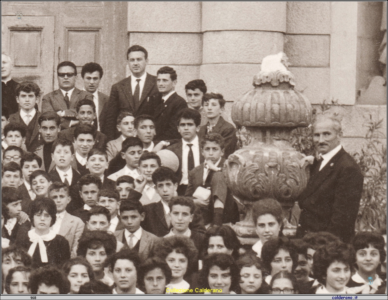 Scuola Media alla Certosa di Padula 1962 6.jpg