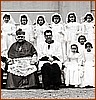 Prima Comunione con Padre Petrin, S.E. il Vescovo Federico Pezzullo e Padre Cerracchio 3.jpg